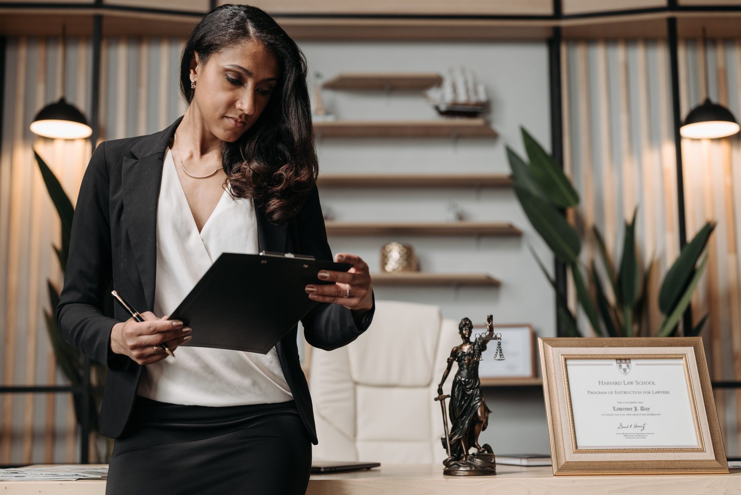 Suing a Seller for Breach of Contract: Investor Guide