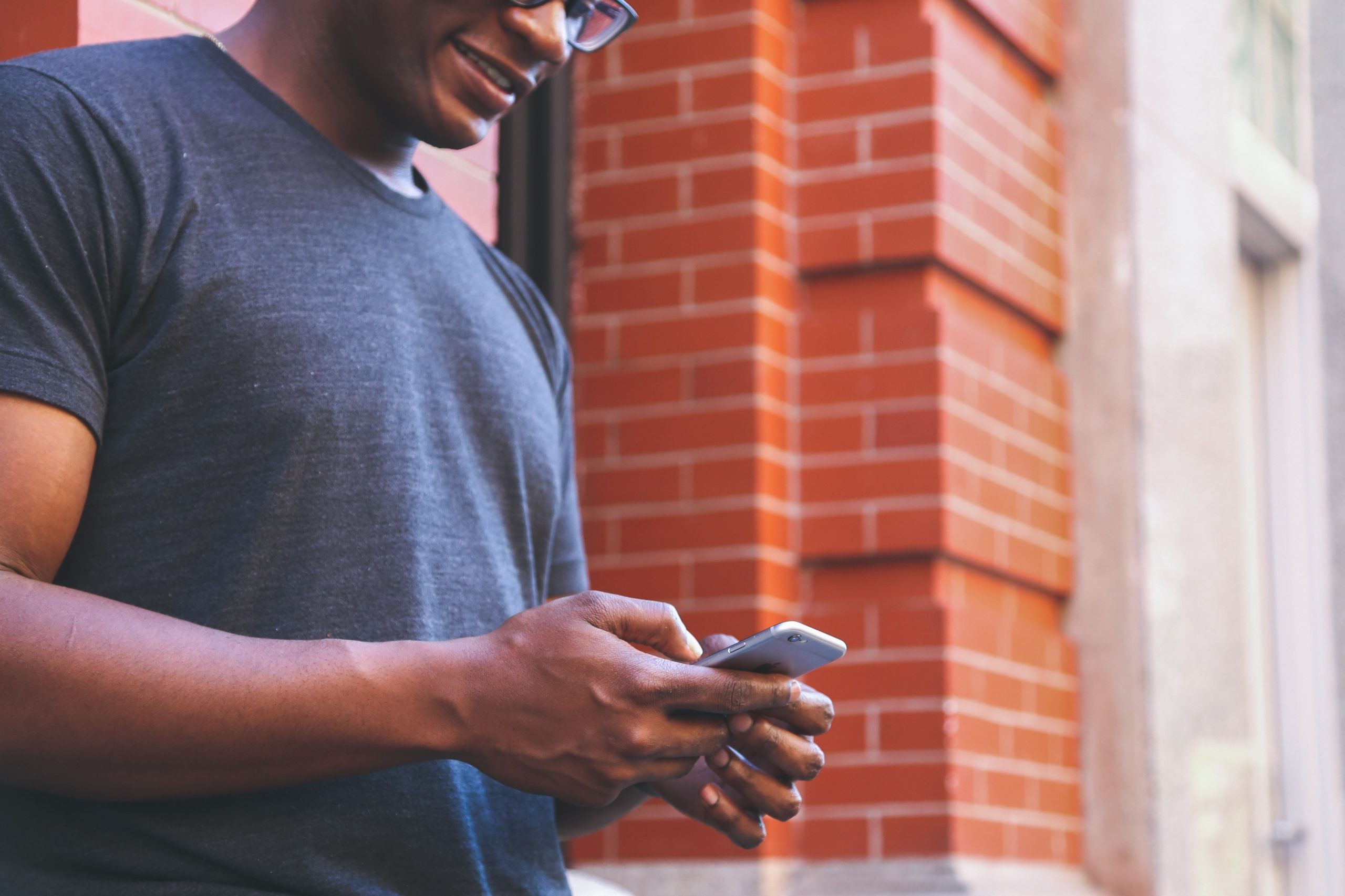 21 Texting Scripts for Real Estate [Free Templates]